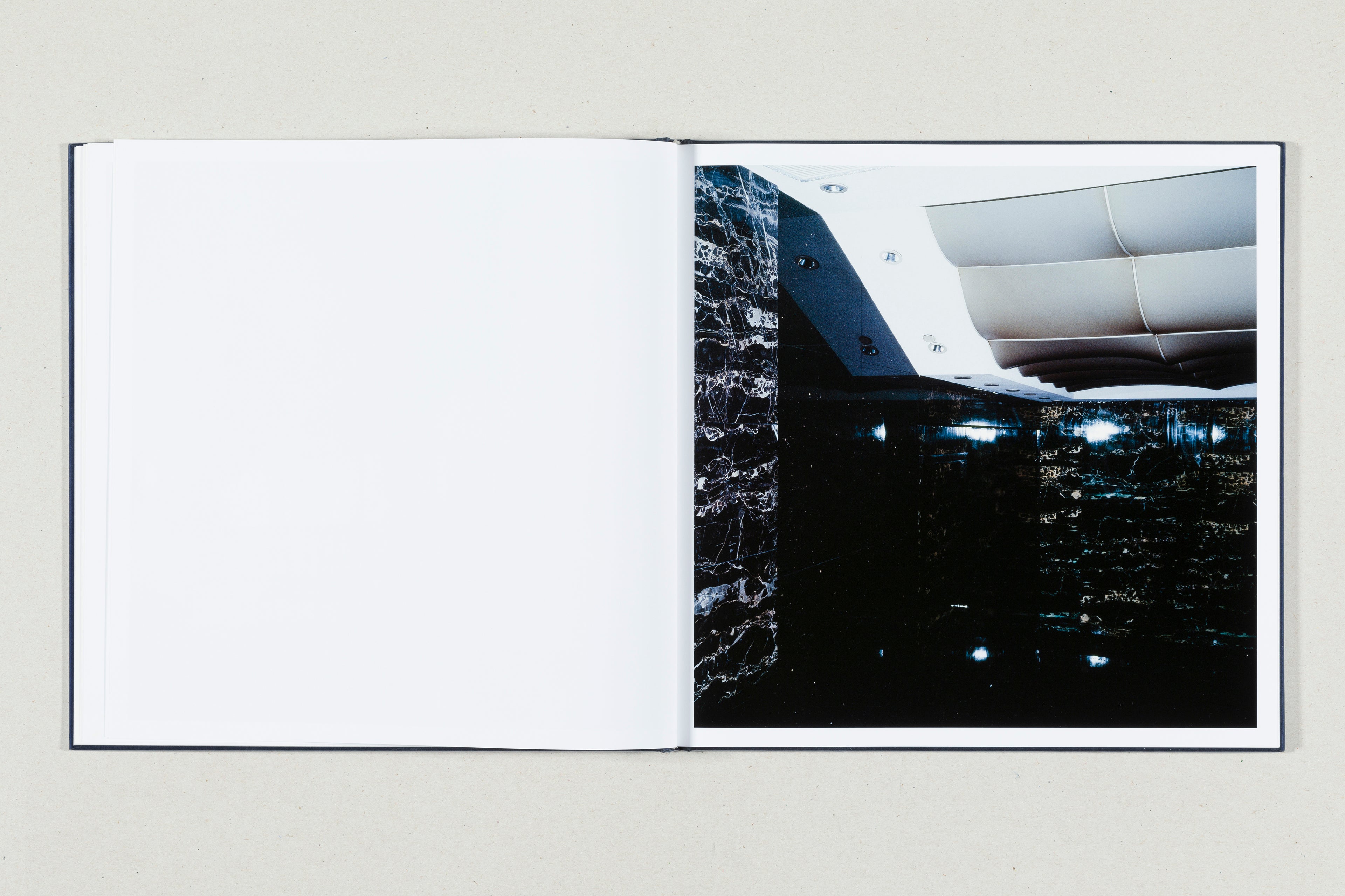 WHITE NOISE<br>António Júlio Duarte