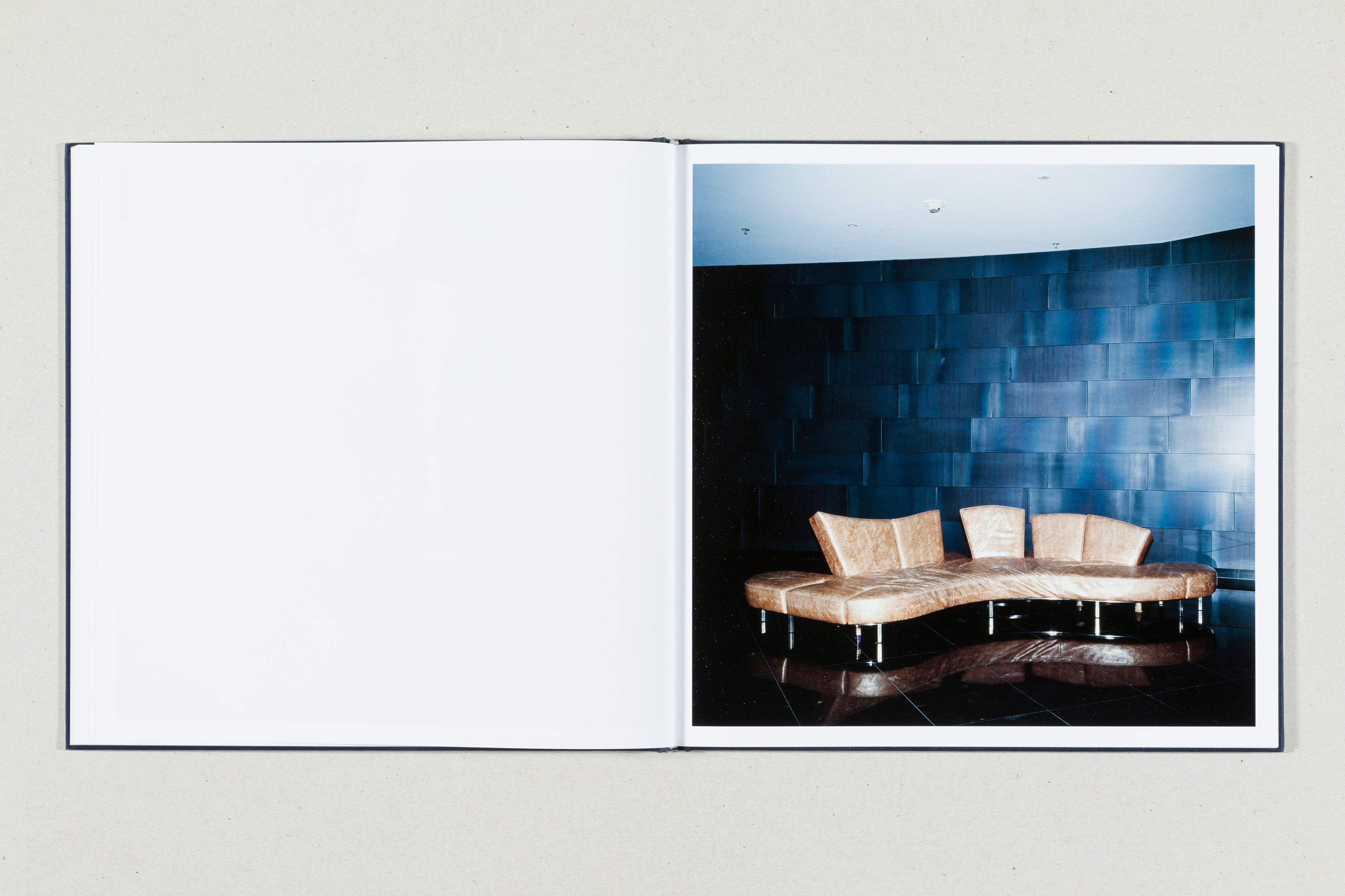 WHITE NOISE<br>António Júlio Duarte