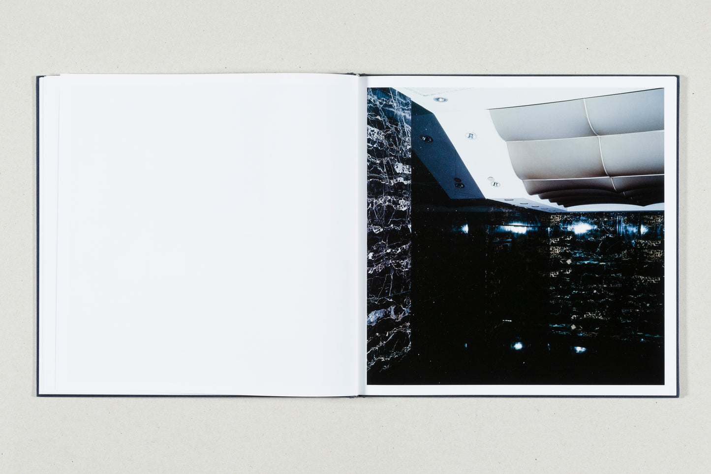 WHITE NOISE<br>António Júlio Duarte